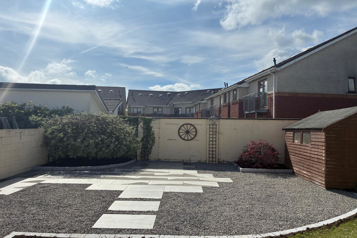 Porcelain Patio with Gravelled Area in Kilcock, Co. Kildare