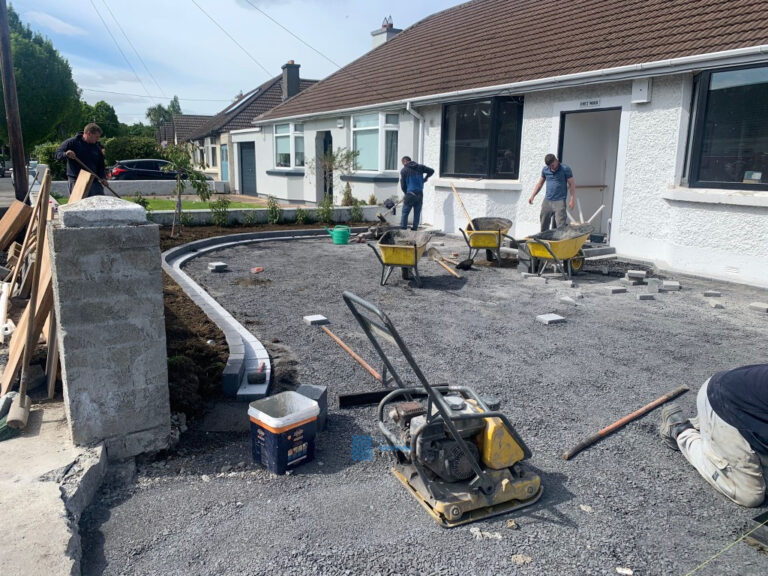 Asphalt Driveway with Silver Granite Borderline in Rathfarnham, Dublin