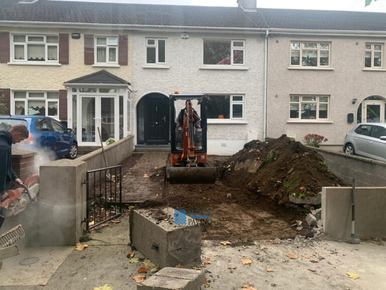 Driveway with Black and Silver Granite Cobbles, Steps and Pillars in Blanchardstown, Dublin