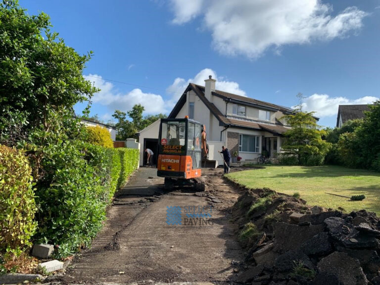 Gravel Driveway with Granite Cobbles for Apron in Sutton, Dublin