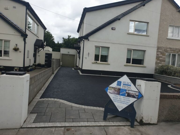 Asphalt Driveway With Cobblestone Border in Dublin