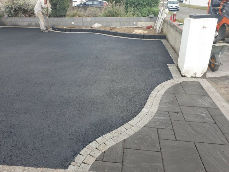 Asphalt Driveway With Cobblestone Border in Dublin