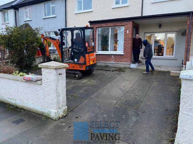 Asphalt Driveway with Cobblestone Borderline in Beaumont, Dublin