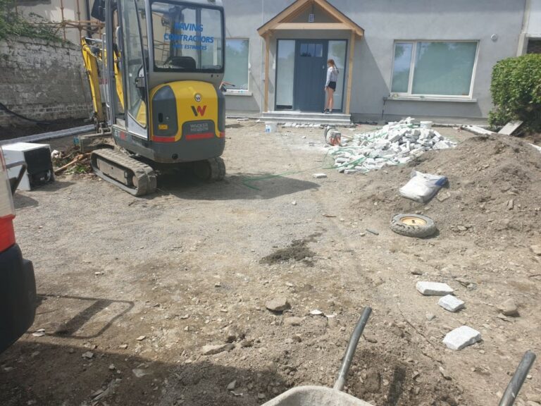 Gravel Driveway with Cobbled Pathway and Apron in Templeogue, Dublin