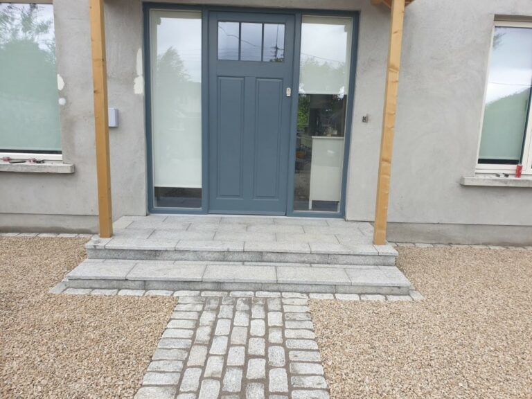 Gravel Driveway with Cobbled Pathway and Apron in Templeogue, Dublin
