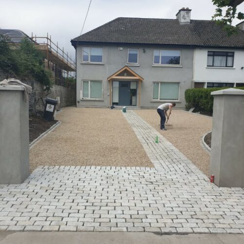 Gravel Driveway with Cobbled Pathway and Apron in Templeogue, Dublin