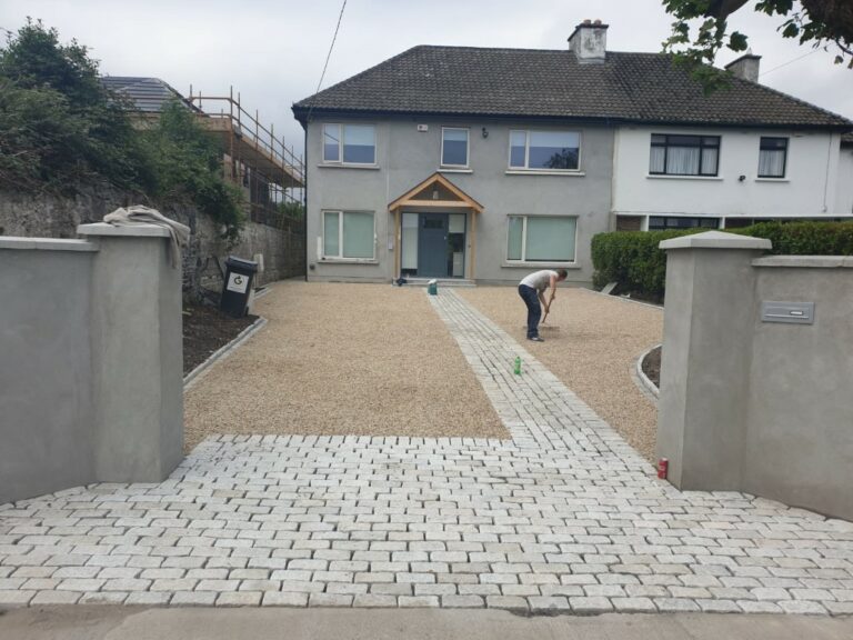 Gravel Driveway with Cobbled Pathway and Apron in Templeogue, Dublin