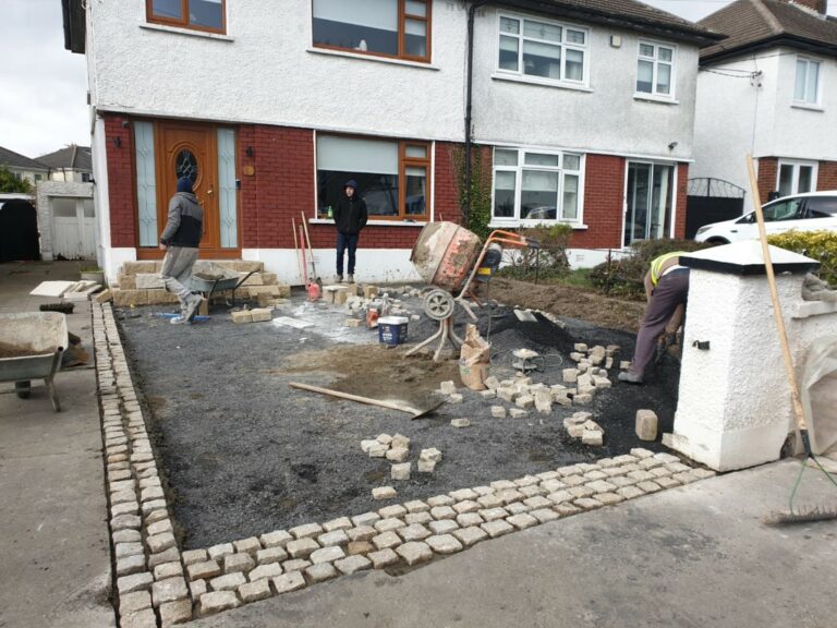 Gravel Driveway with Old Style Cobbled Pathway in Dublin