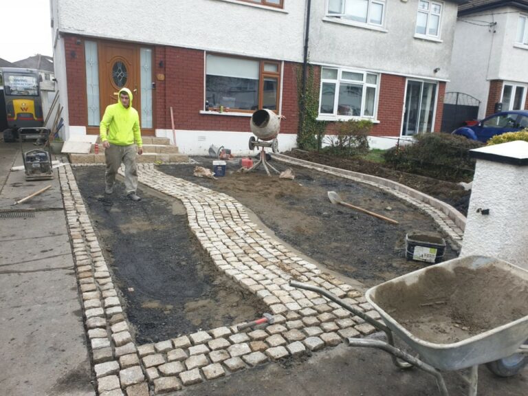 Gravel Driveway with Old Style Cobbled Pathway in Dublin