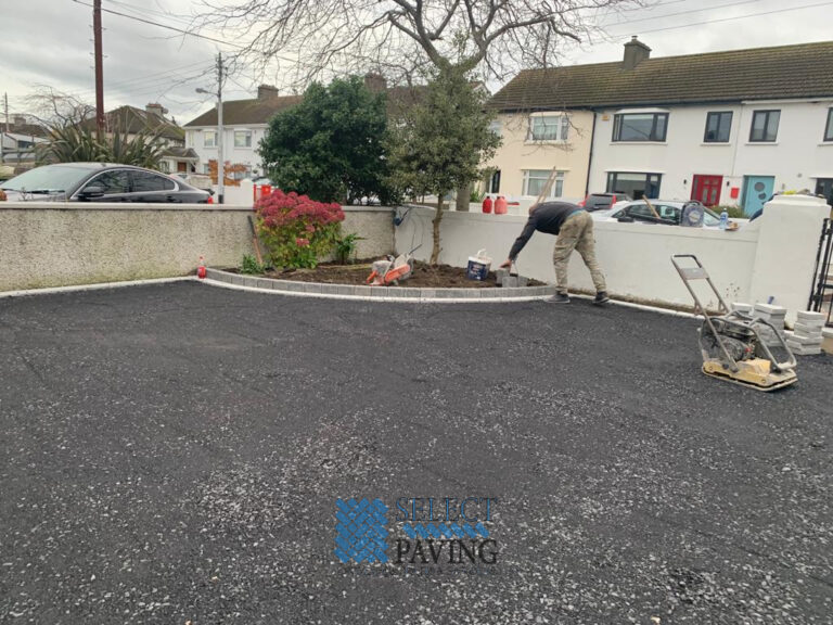 Tarmac Driveway with a Paved Apron and Doorstep