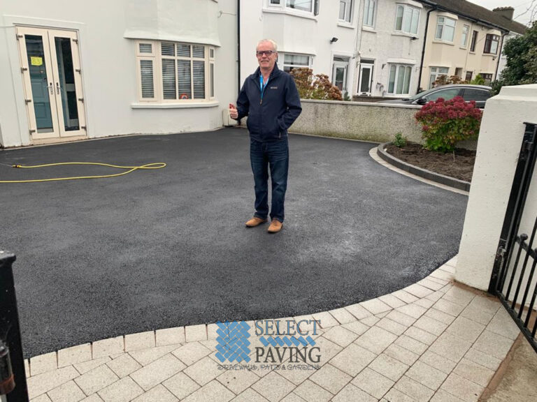 Tarmac Driveway with a Paved Apron and Doorstep