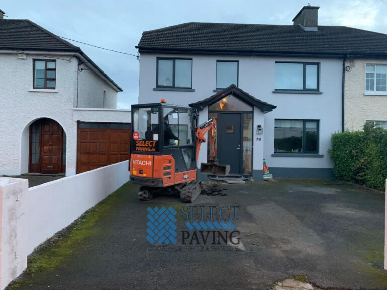 Tarmacadam Driveway with Cobblestone Borderline in Blanchardstown, Dublin